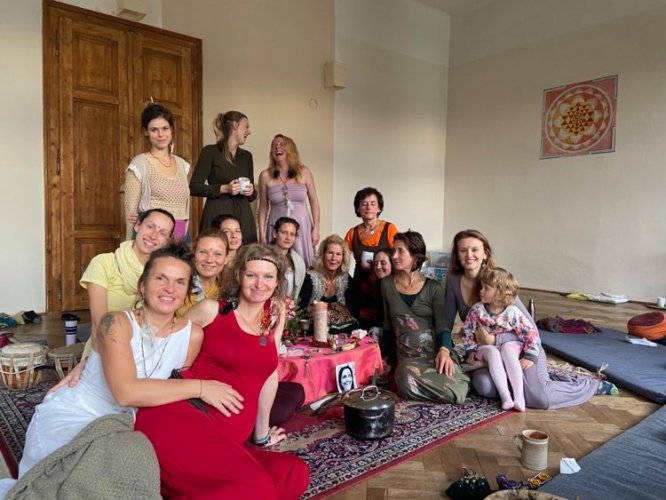 Navaratri- výživný a zdrojovací pobyt pro ženy 15.-19.4.2026
