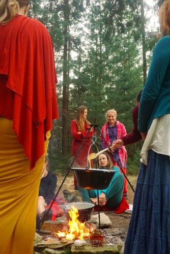 Navaratri- výživný a zdrojovací pobyt pro ženy 15.-19.4.2026